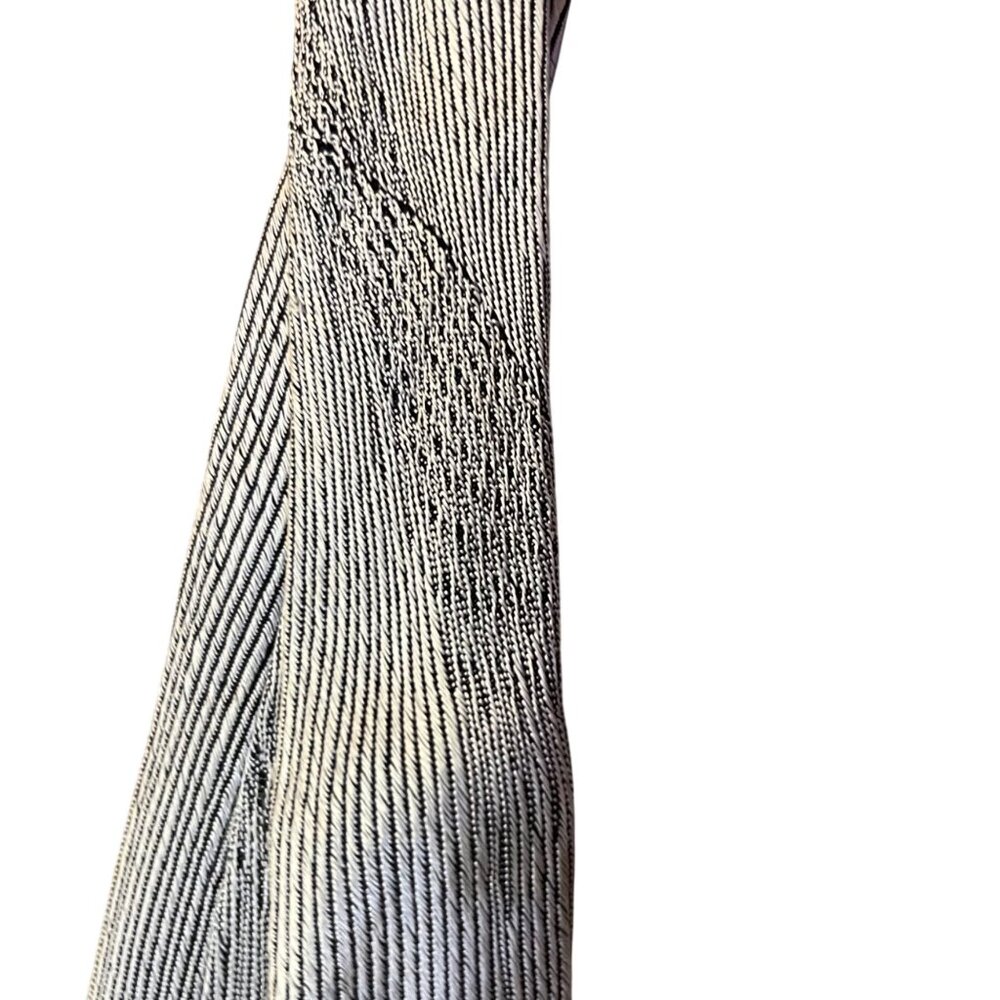 Vintage Gray Black Red Skinny Tie 1.75” w - Picture 3 of 8